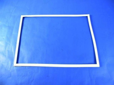 Уплотнительная резина для холодильника Whirlpool (на морозильную камеру) 481246668817