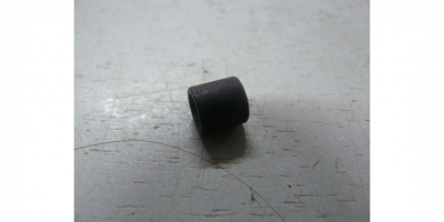 Втулка D8 d5.3 h8